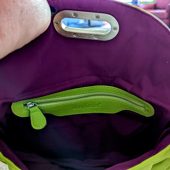 NWT Daisy Fuentes Clutch - Picture 3 of 6